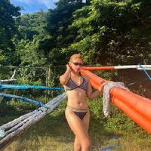 Andrea Claveria profile icon