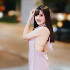 ขวัญ ขวัญ. profile icon