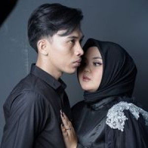 Risky Debby Permatasary profile icon