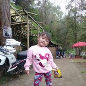 Adinda Larasati profile icon