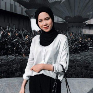 Nur Farahin profile icon