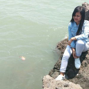 Yuni Lestari profile icon