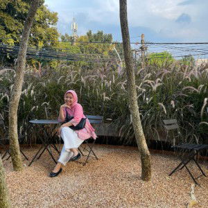 Risma Wati profile icon