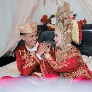 YolVina Che Putri Arcy profile icon