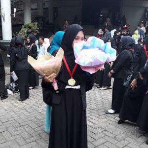 Diah Nadiatul Izzah profile icon