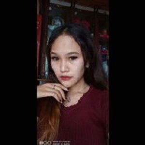 Sri Wahyuni profile icon