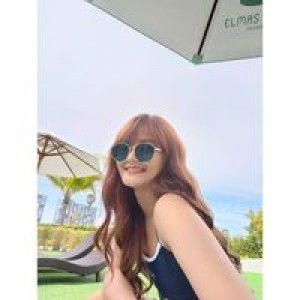 Ple'z Paphinyaphat profile icon