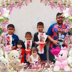 Khayra Uda Khayla profile icon