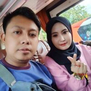 Dewi Mom'e Imel Zahra profile icon