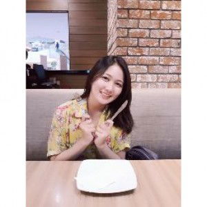 Sherly Lau profile icon