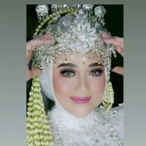 Fuji Putrii Wardani profile icon