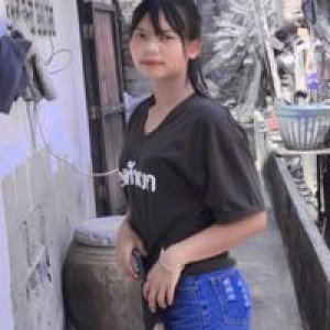 Kunthida Saeninhiang profile icon