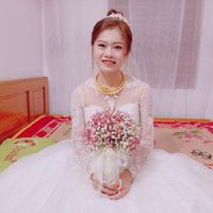 Huyền Julia profile icon
