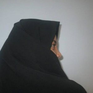 Qurotul Aini profile icon