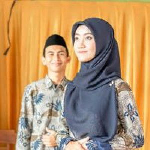 Alia Khusnaini profile icon