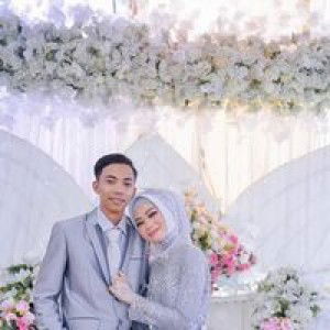 Shela Charmelia profile icon