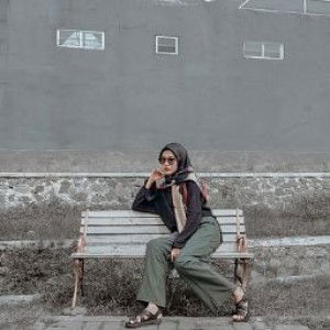 Dewi Lestari profile icon