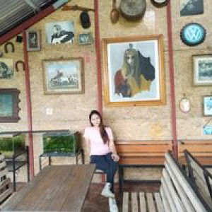 Queeng Cabana Car In profile icon