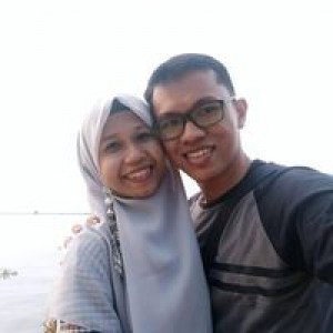 Putri Wahyu Rini profile icon