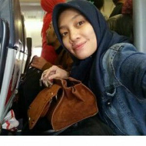 Heni Awja Santia profile icon