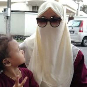 PuanMai SitiAminah profile icon