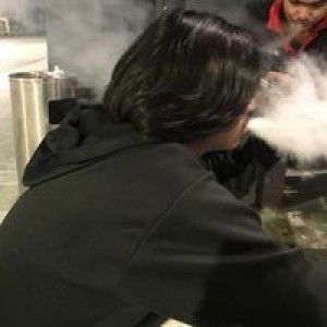 ผิดที่จน เลยเป็นคนไม่ดี profile icon