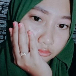 Dewi nawang Sari profile icon