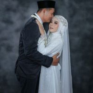 Titin Tintin profile icon