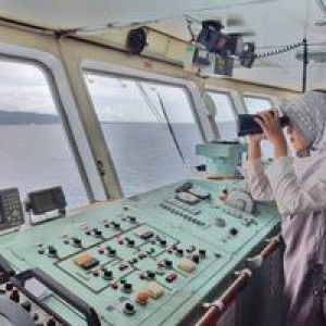 Siti Mudmainah profile icon