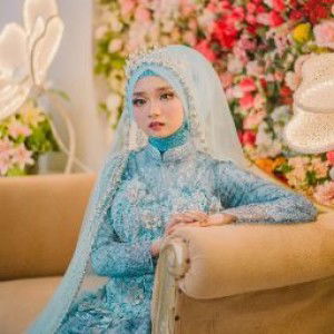 Ajeng Dewe profile icon