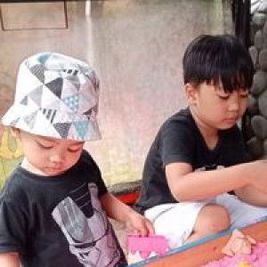 Chandra Dewi Alghazali profile icon