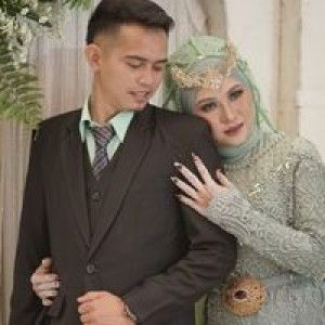 Ratna Sari profile icon