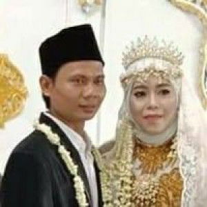 Fe Aningsih profile icon