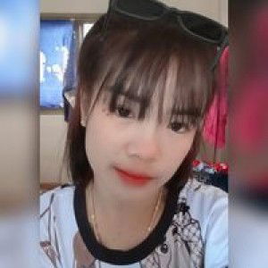 พลอย อาภัสรา profile icon