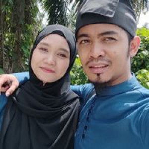 Dewi Yusof profile icon