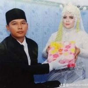 Ernasriasih profile icon