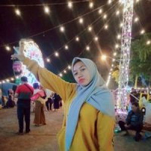 siti suciyati profile icon