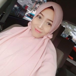 Yeni Cahyati profile icon