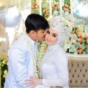 Resa Nadia profile icon