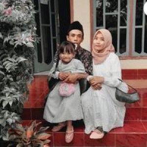 Anin Izza Nindya Amri profile icon