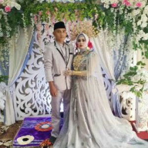 Helnysaputri Riski profile icon