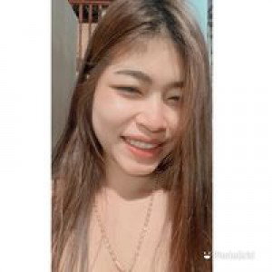 ชื่อ' พลอย profile icon