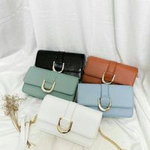 Putri Mawati Dessella