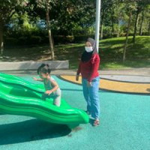 Nyna Roslan profile icon