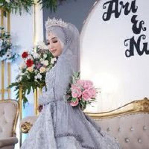 Nunik Nyai Ageng Pangestu profile icon