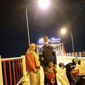 Ayu Lestari profile icon