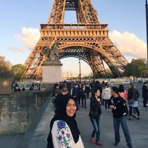 Fitri Medina profile icon