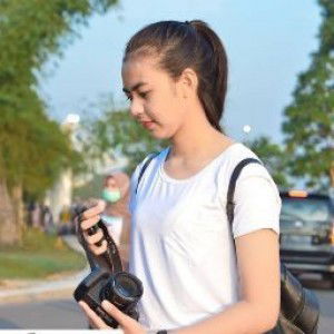 Sindi Melasari profile icon