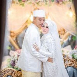 elin regina putri profile icon