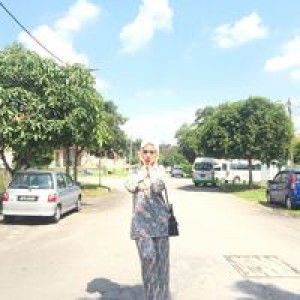 Nadirah Jufari profile icon